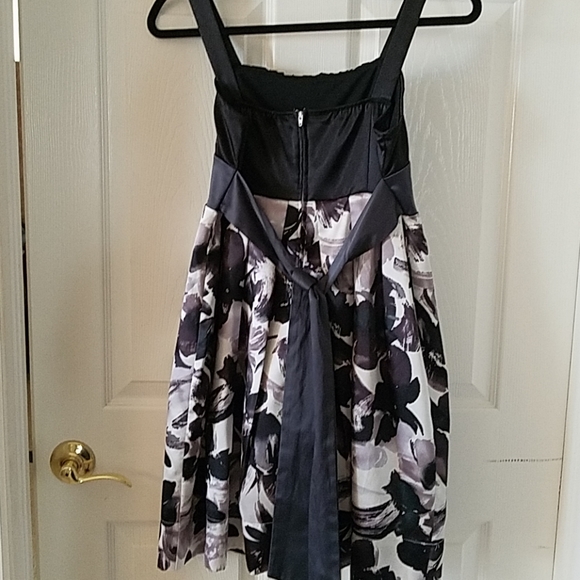 Cute dress by ruby rox - Picture 4 of 4